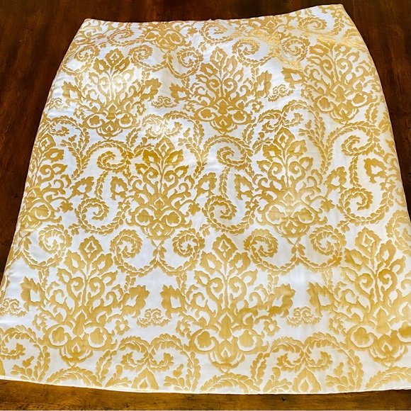 Ivory and Gold Brocade Skirt - Picture 6 of 6